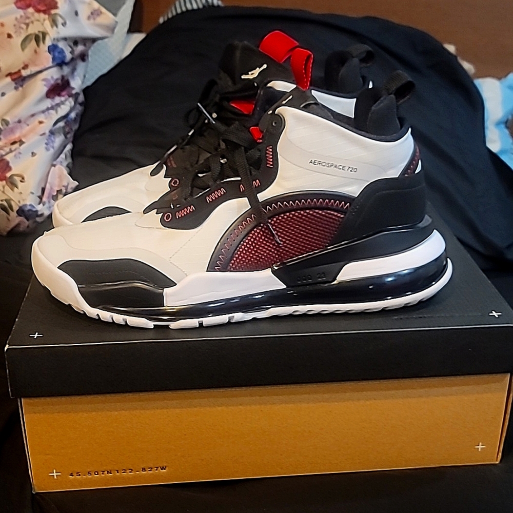 Jordan Aerospace 720